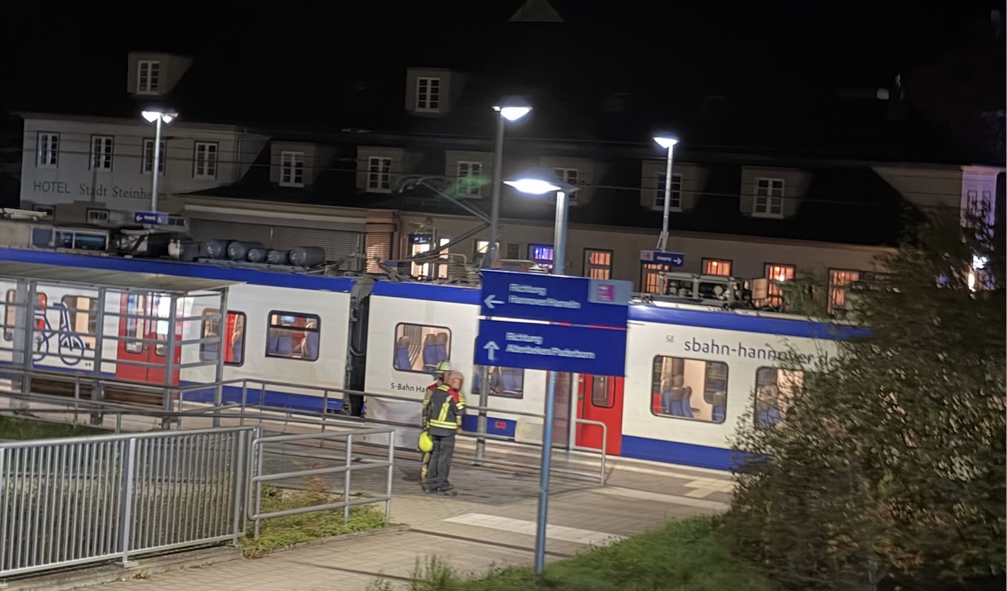 Einsatzfoto Einsatz-Nr. 110:  Person unter ...